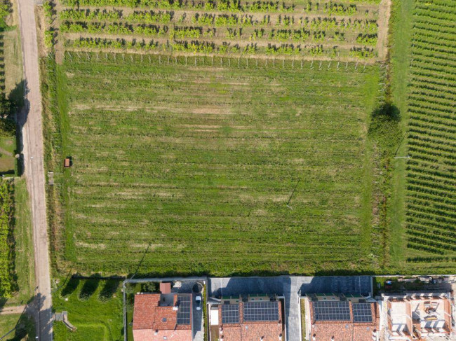 Terreno edificabile in vendita a Gambellara