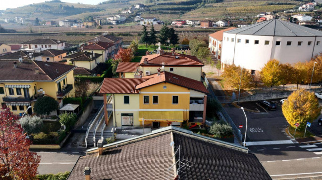 Attività commerciale in vendita a Monteforte d'Alpone