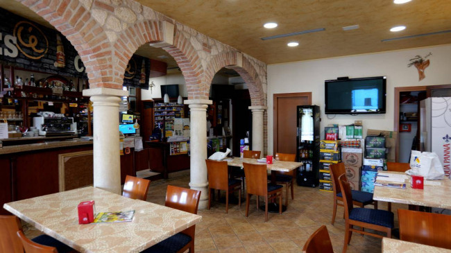 Bar in vendita a Montagnana