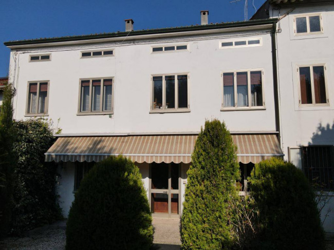 casa indipendente in Vendita a Gambellara