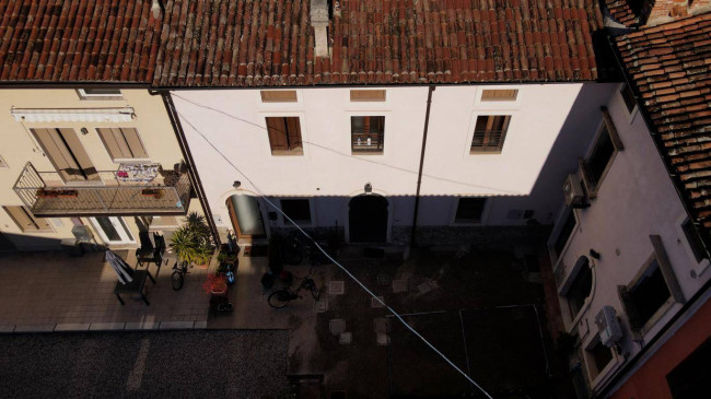 Casa di corte in vendita a Monteforte d'Alpone