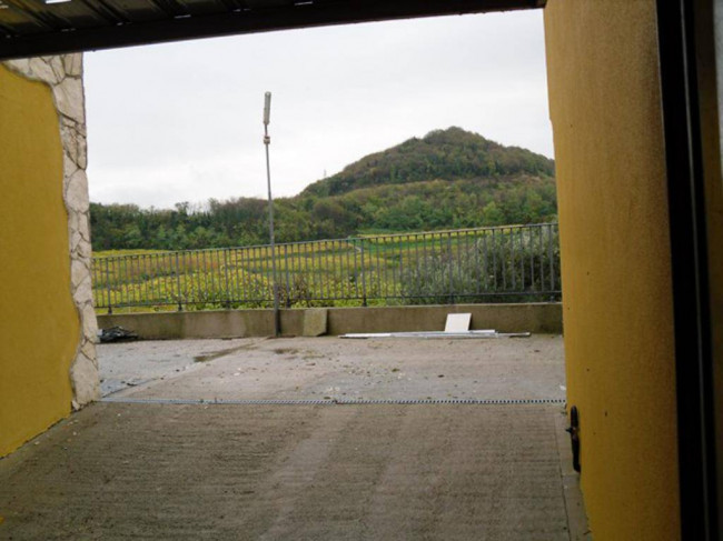 casa affiancata in vendita a Cazzano di Tramigna