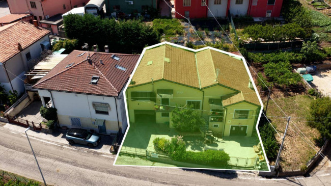 casa singola in Vendita a Monteforte d'Alpone