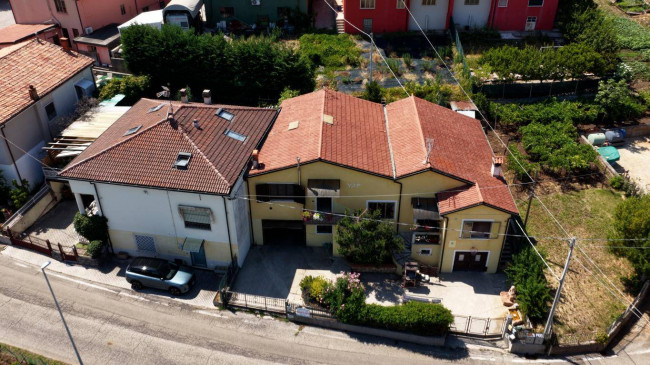 casa singola in vendita a Monteforte d'Alpone