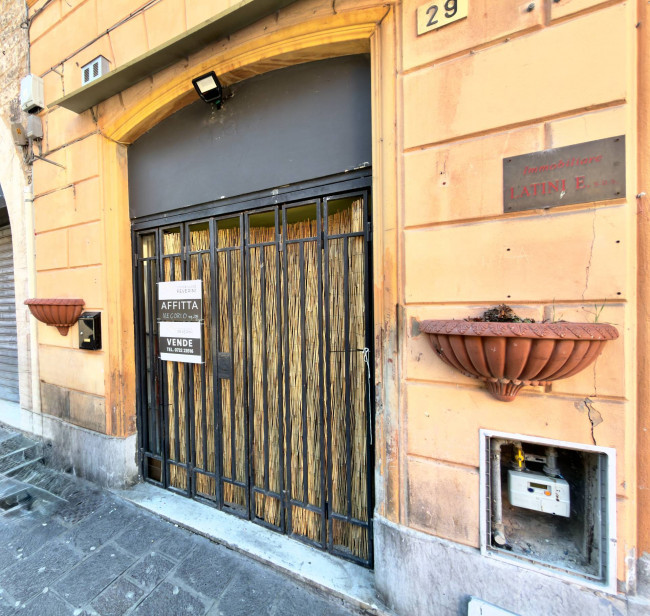Locale commerciale