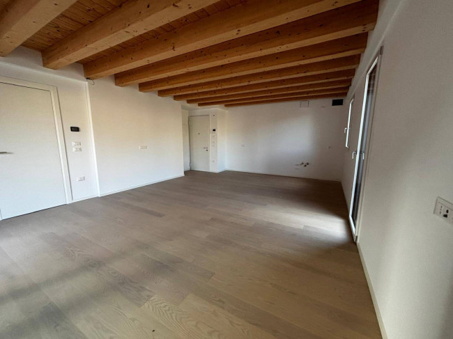 Appartamento 3 camere in vendita a Treviso