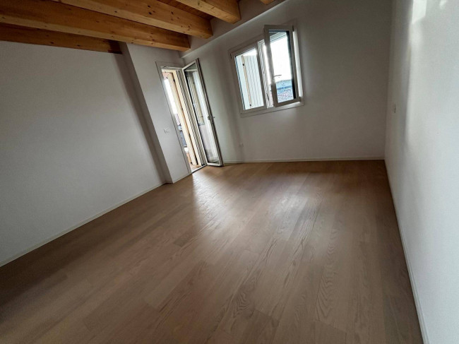 Appartamento 3 camere in vendita a Treviso