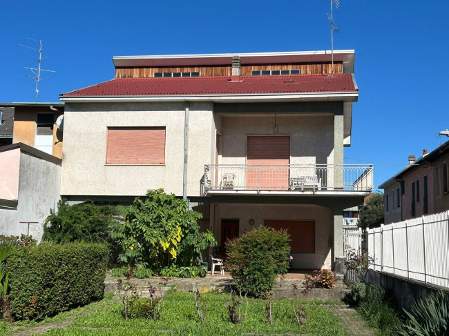 Villa in vendita a Solbiate Olona (VA)