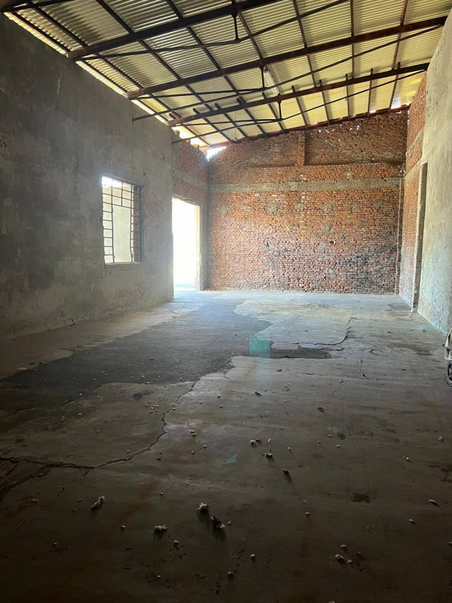 Capannone in affitto a Solbiate Olona