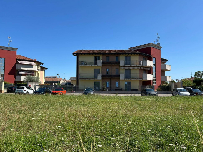 Appartamento in vendita a Cairate