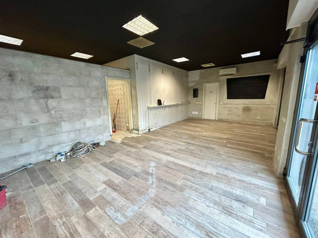 negozio in vendita a Gallarate