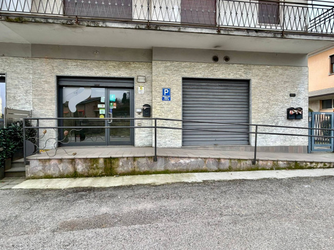 negozio in vendita a Gallarate