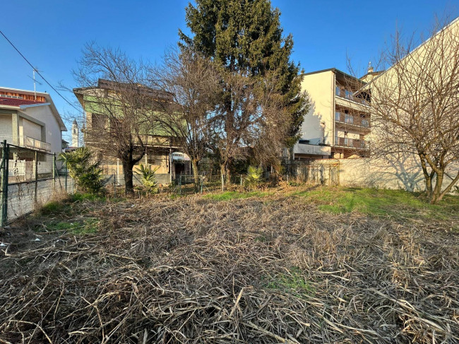 Casa indipendente in vendita a Solbiate Olona
