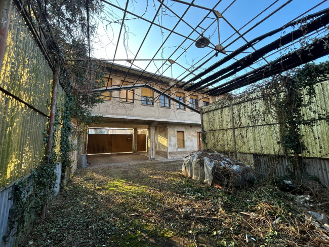 Casa indipendente in vendita a Solbiate Olona