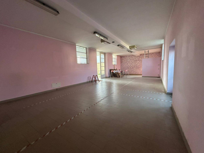 Capannone in affitto a Solbiate Olona