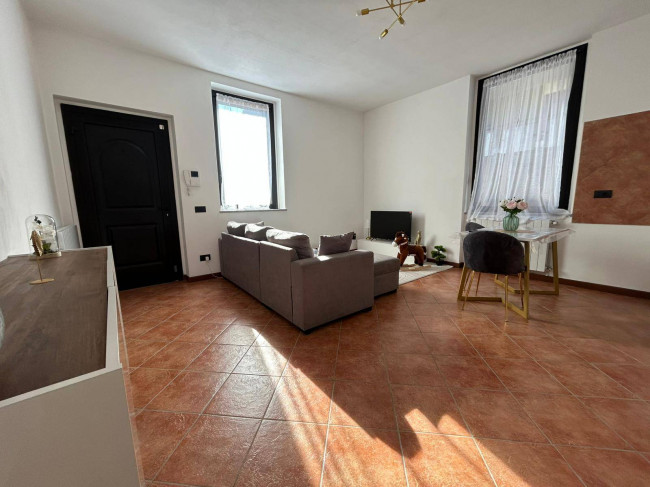 Appartamento in affitto a Marnate