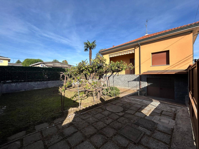 Villa in vendita a Solbiate Olona