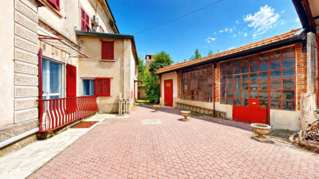 APPARTAMENTO IN VILLA in vendita a Fagnano Olona
