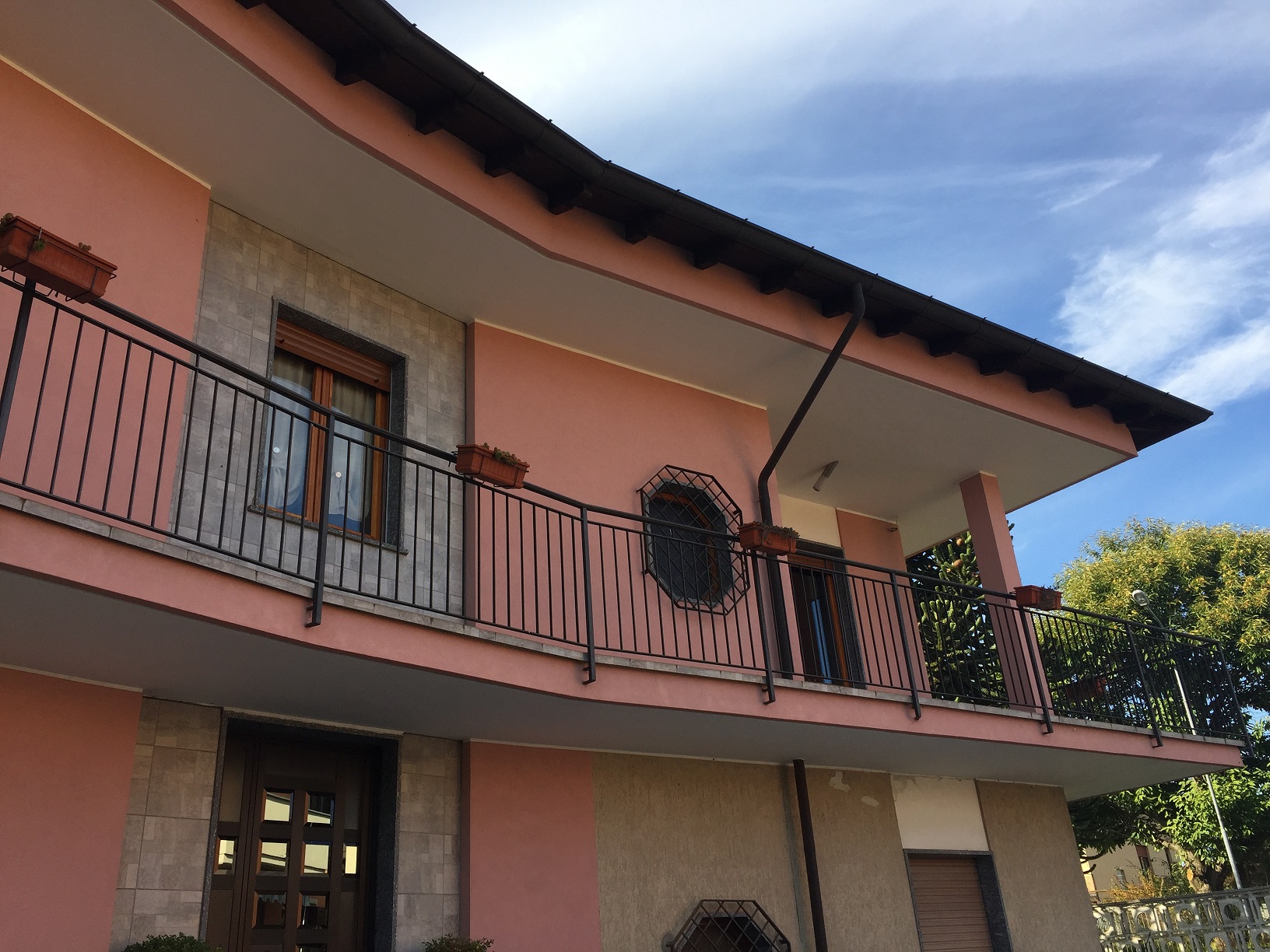 Villa Bifamiliare POMBIA vendita    Immobiliare Dellavalle