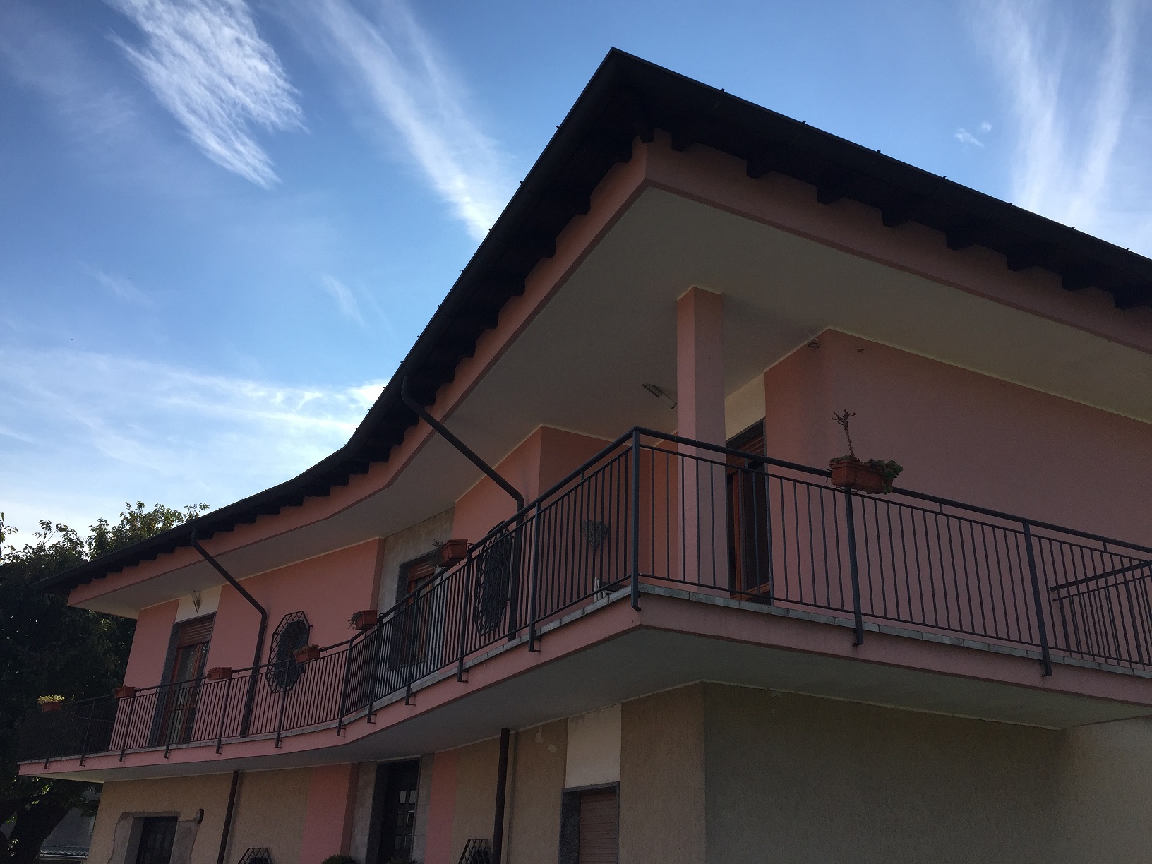 Villa Bifamiliare POMBIA vendita    Immobiliare Dellavalle