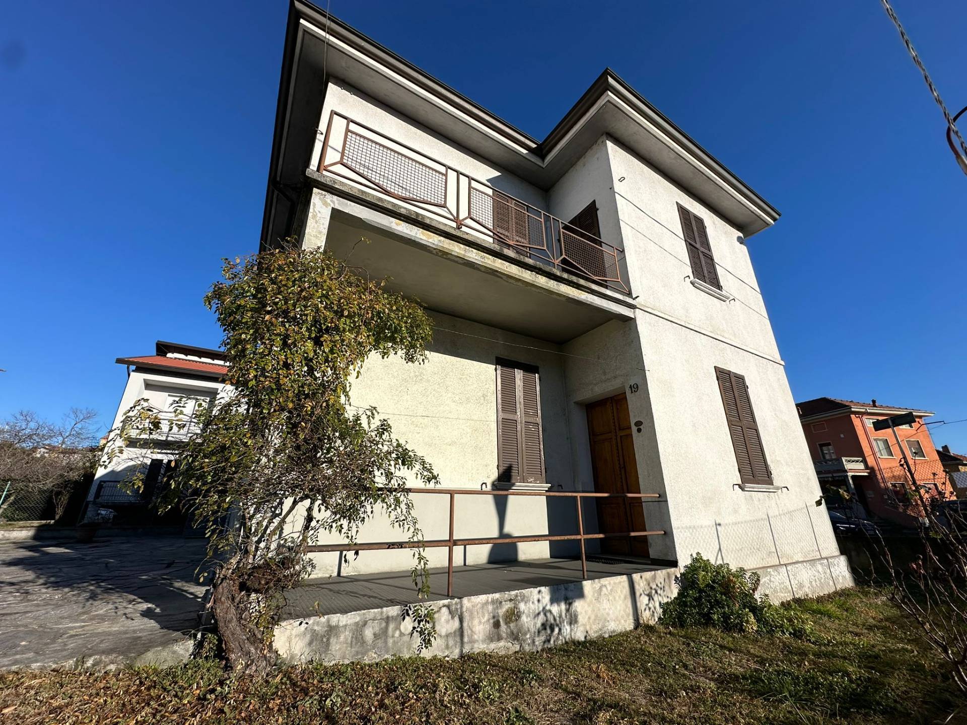 Villa in vendita a Oleggio (NO)
