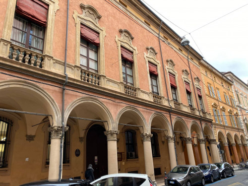 Ufficio in Vendita a Bologna