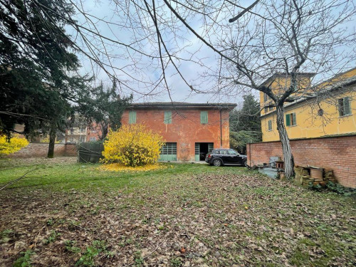 Casa Indipendente in Vendita a Bologna