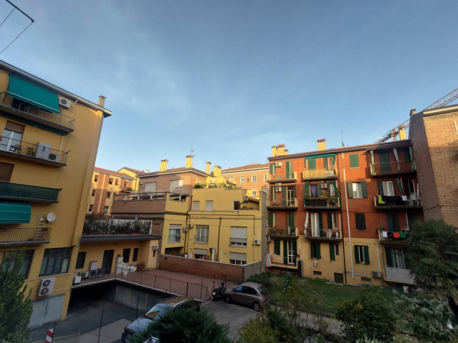Appartamento in Affitto a Bologna