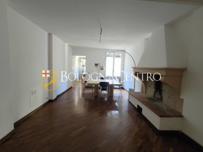 Appartamento in Affitto a Bologna