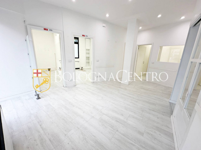 Locale commerciale in Affitto a Bologna