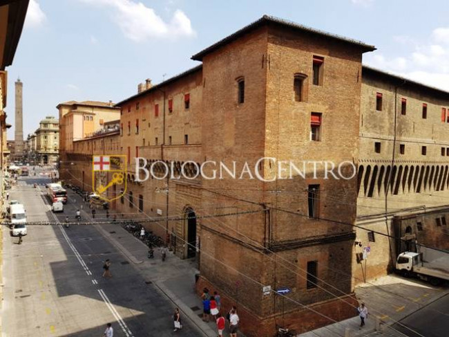 Locale commerciale in Vendita a Bologna