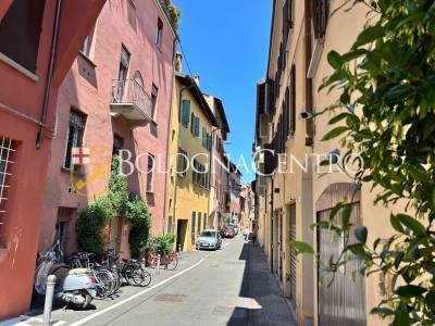 Appartamento in Affitto a Bologna