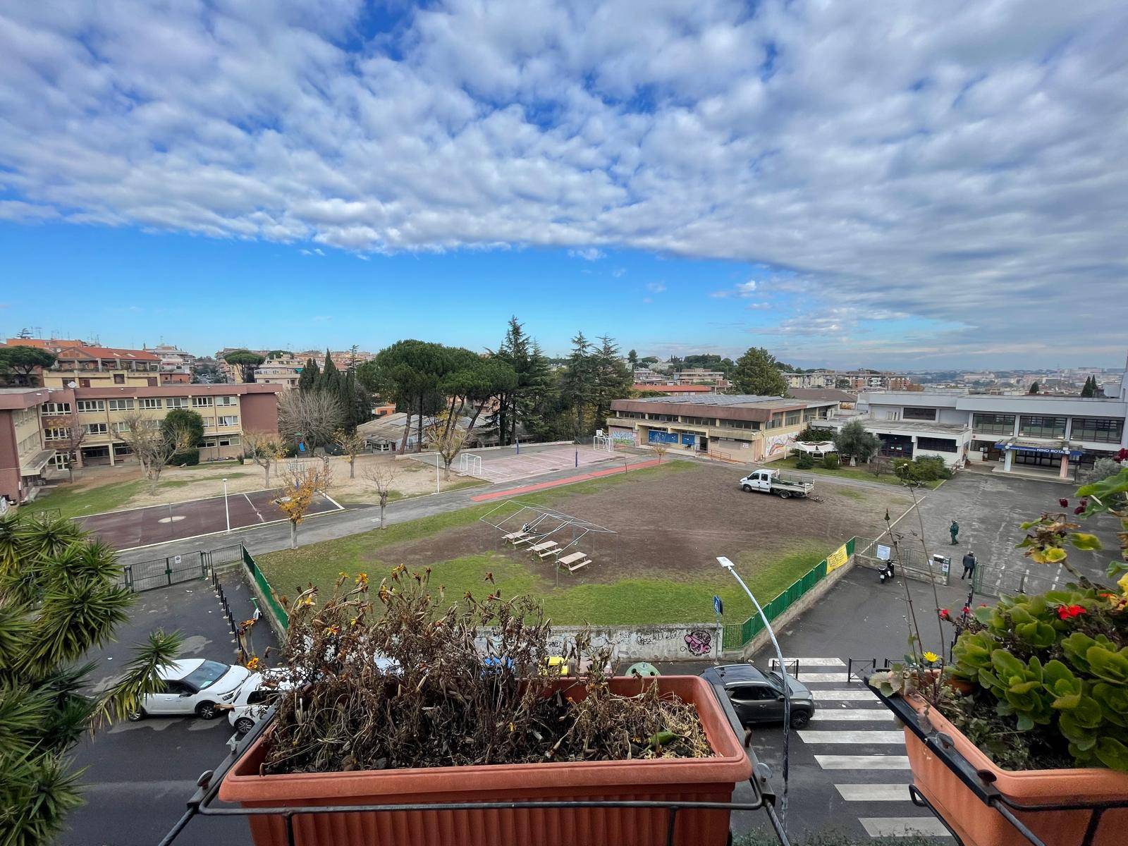 Appartamento in vendita a Roma (RM)