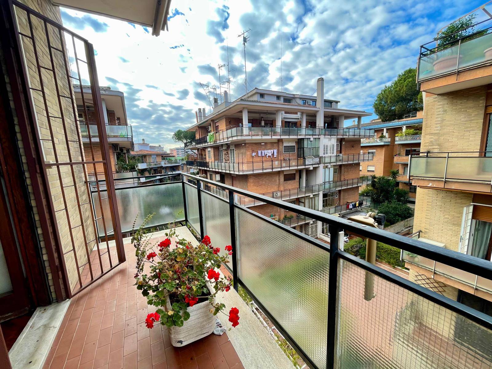 Appartamento in vendita a Roma (RM)