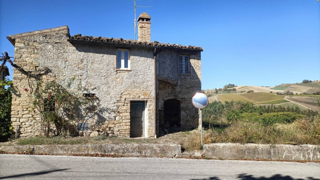 Villa in vendita a Rotella (AP)