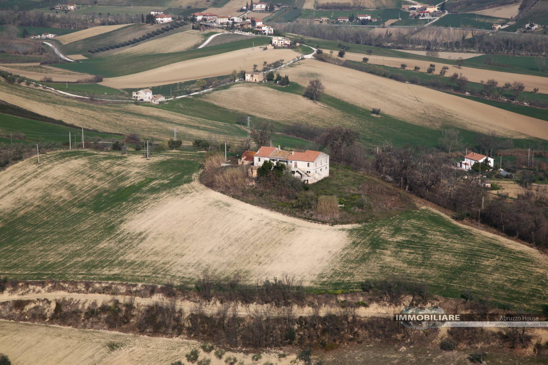 Terreno edificabile in vendita a Sant'omero (TE)