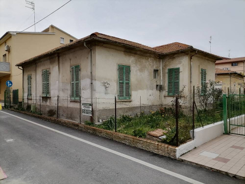 Casa singola in Vendita a Alba Adriatica