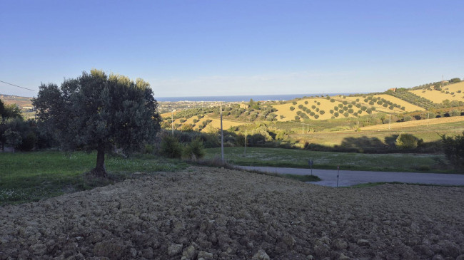 Terreno edificabile in vendita a Tortoreto