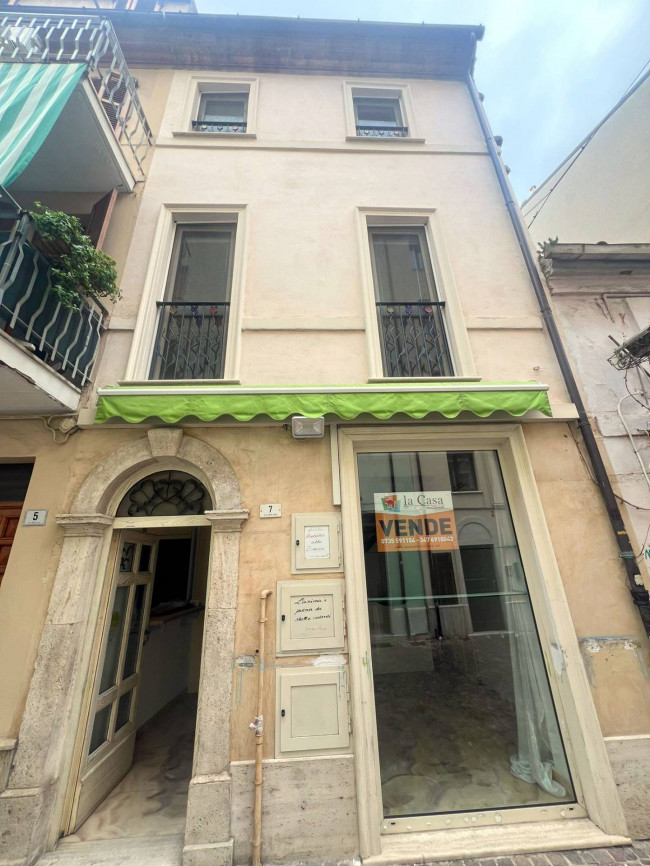 Casa indipendente in vendita a San Benedetto Del Tronto (AP)