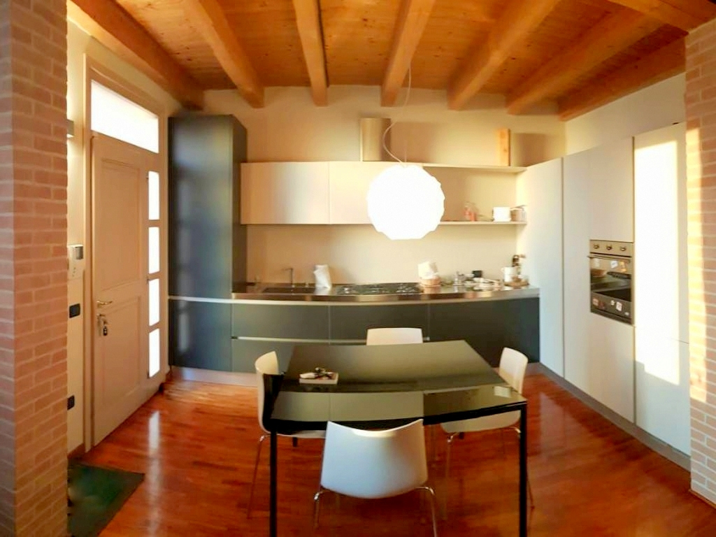  mantova vendita quart: castelnuovo angeli iside casa