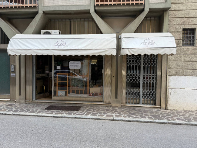 Locale commerciale