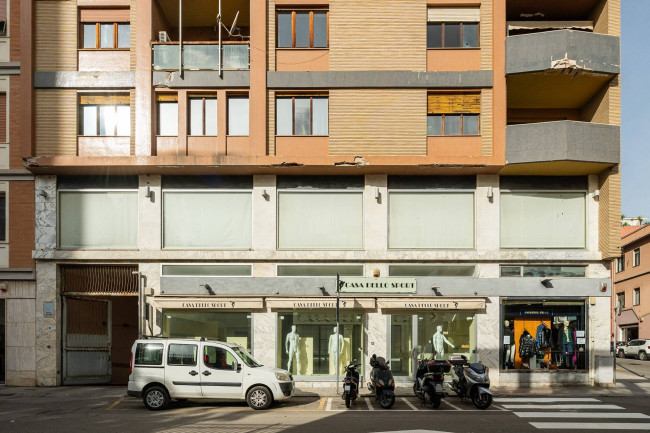 Fondo commerciale in vendita a Cagliari (CA)