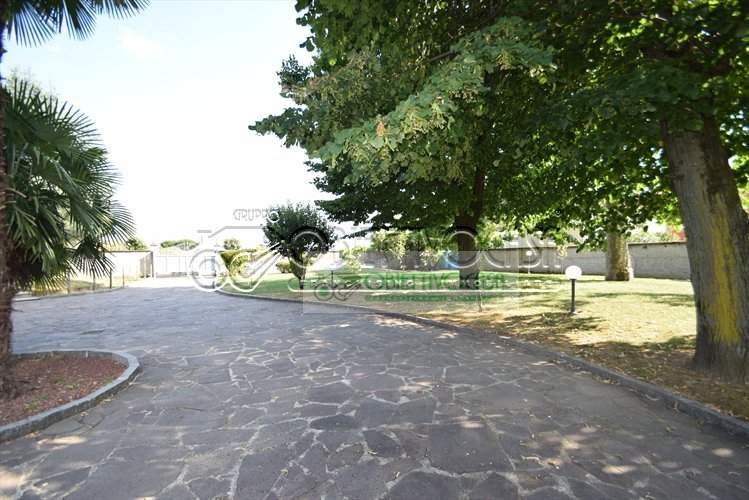 Villa CUGGIONO vendita    La Maison di Salerno NIcola