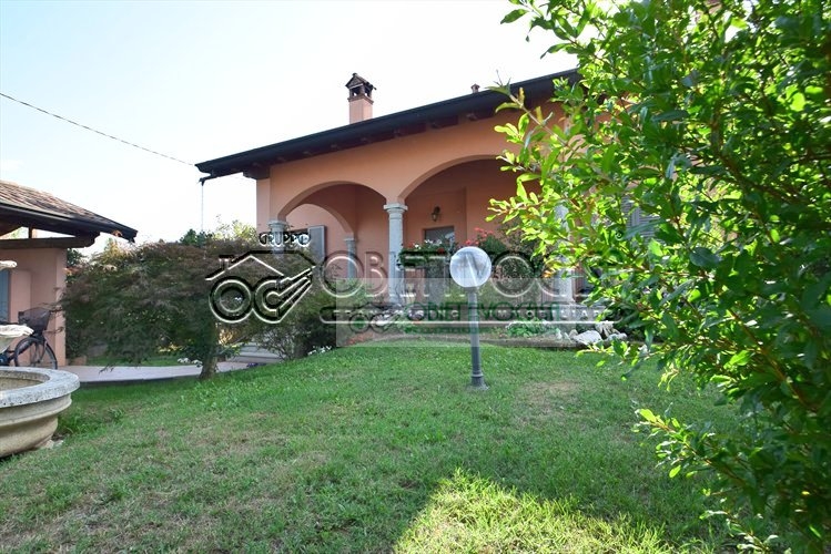 Villa in vendita a Cuggiono (MI)