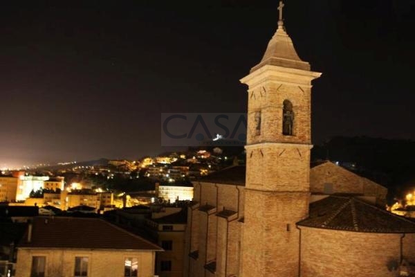 Appartamento SAN BENEDETTO DEL TRONTO vendita    Casa Pi? immobiliare