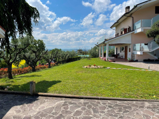 Villa in Vendita a Monteprandone