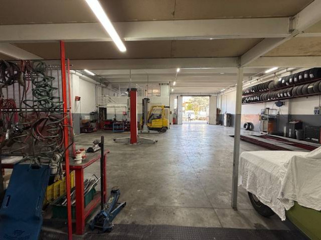 Capannone in Vendita a Martinsicuro