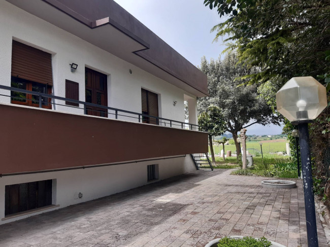 Casa semi-indipendente in vendita a Montecassiano (MC)