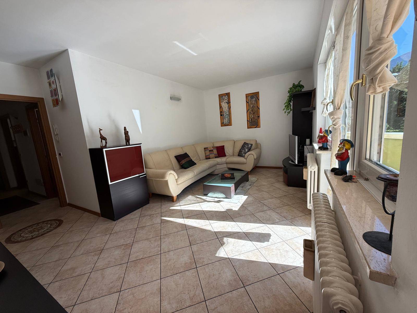 Foto appartamento in vendita a Trento (Trento)