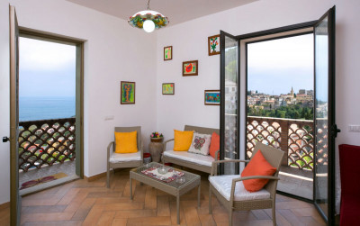 Appartamento in Vendita a Taormina